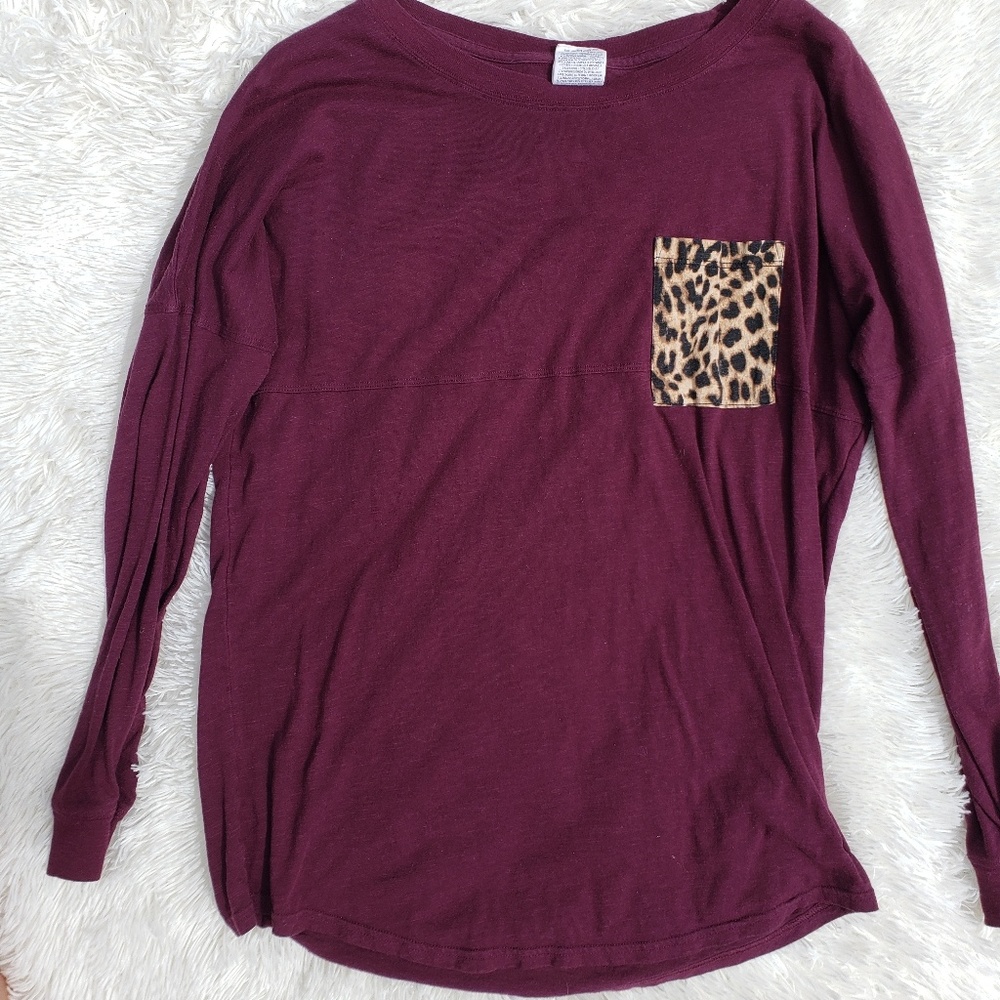 VS PINK Long Sleeve Leopard Print Pocket